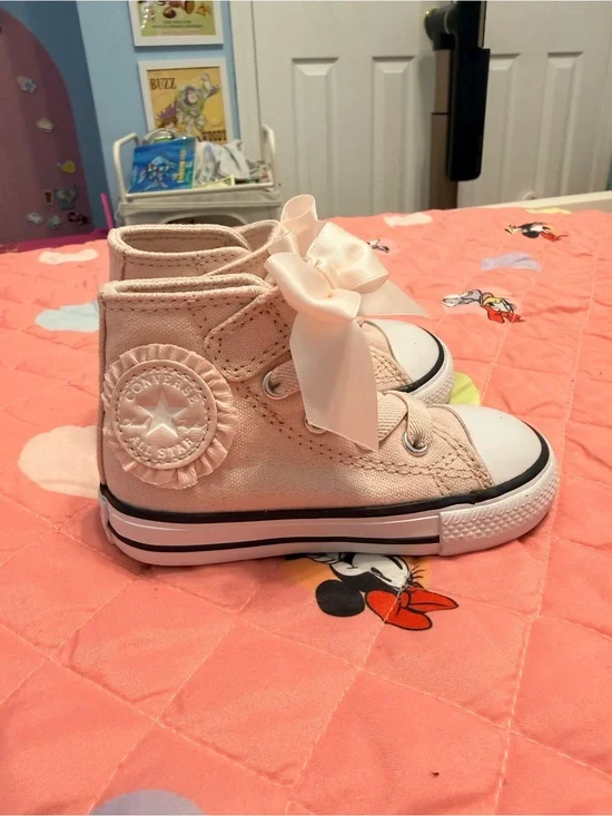 Converse Kids Light Pink High-Top Sneakers with Ribbon Bow