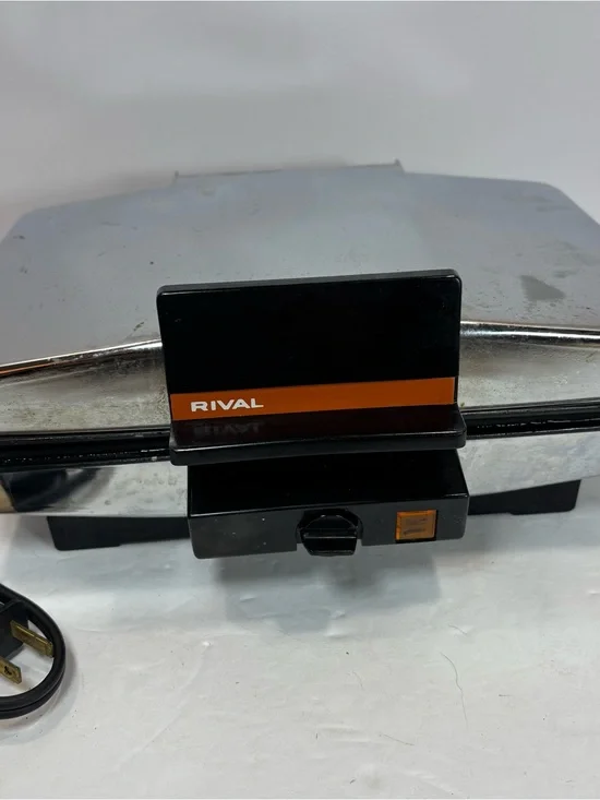 Vintage Rival Waffle or Pizzelle Maker w/Reversible Plates Model 9705/1  Tested