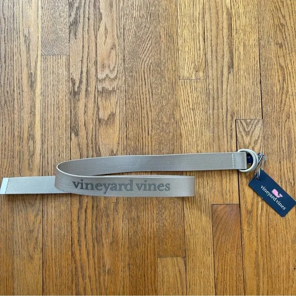 Vineyard Vines D Ring Nylon Belt Tan Size Medium NWT