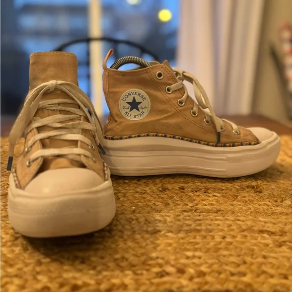 CONVERSE Chuck Taylor All Star Platform Friendship Bracelet‎ youth girl size 3