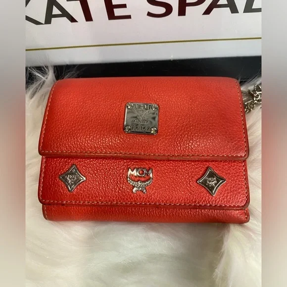 GUC  MCM WALLET