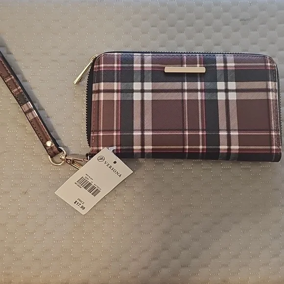 Versona NWT Long Wallet