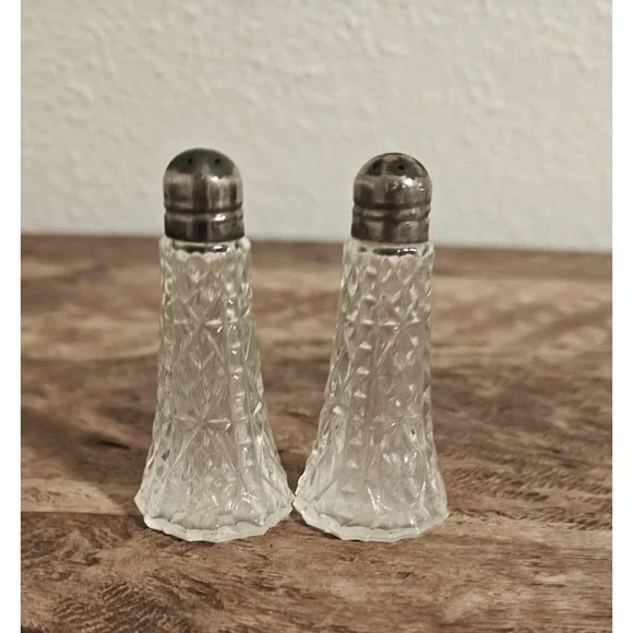 PAT APPL'D FOR Press Glass Salt & Pepper Shaker w/Sterling Silver Top Vintage