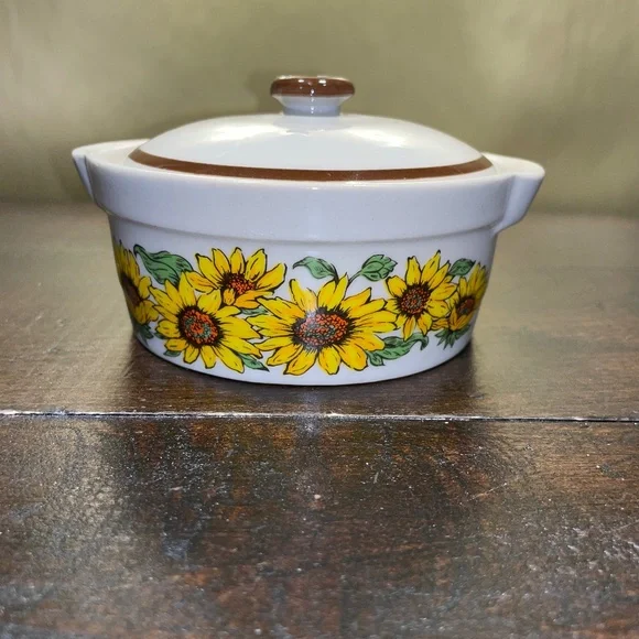 Vintage Sunflower Sunshine Stoneware‎ Small Crock Casserole Oven Proof