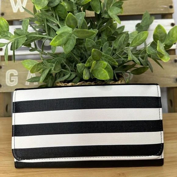 KUT from the cloth Vegan leather Wallet Black and white striped Brand New 8x4