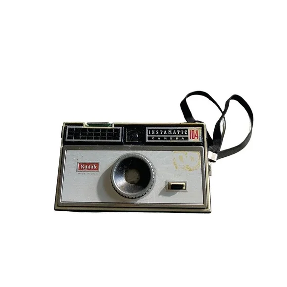 1960s Vintage Kodak Instamatic 104‎ Film Camera