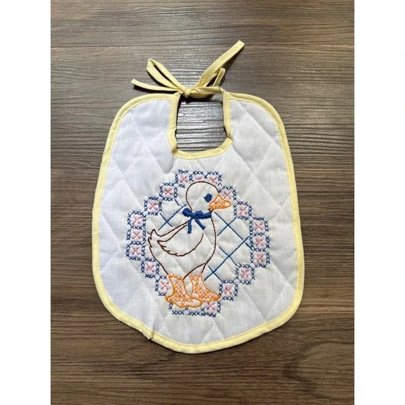 Vintage Vogart Hand Embroidered Quilted Baby Bib Duck Cottagecore Goose‎ 80s