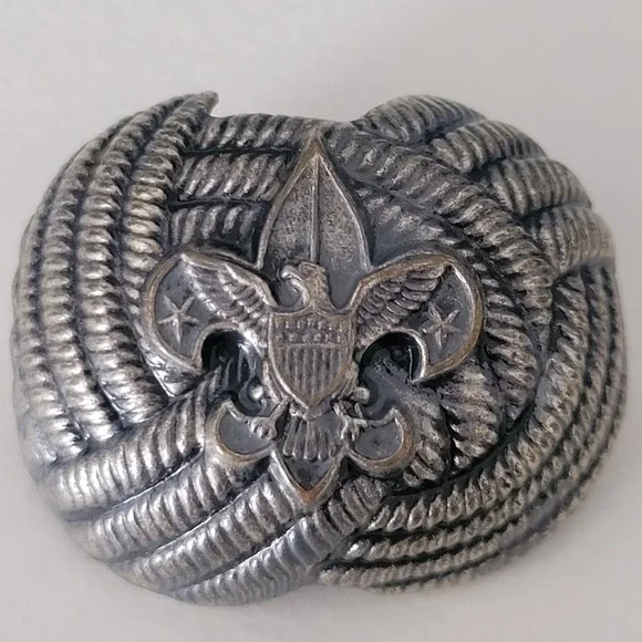 Silver Tone Fleur De Lis Rope Design Neckerchief Slide Woggle Vintage Style