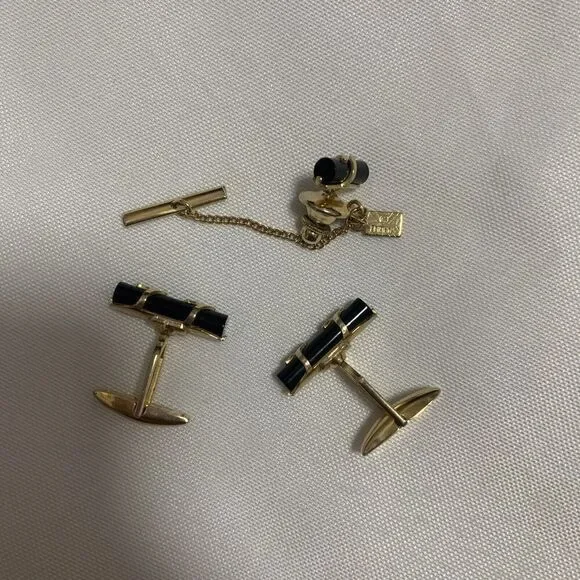 Men’s Set Of Black Bars Thin Design Quality Vintage EMMONS Cuff Links And Pin.