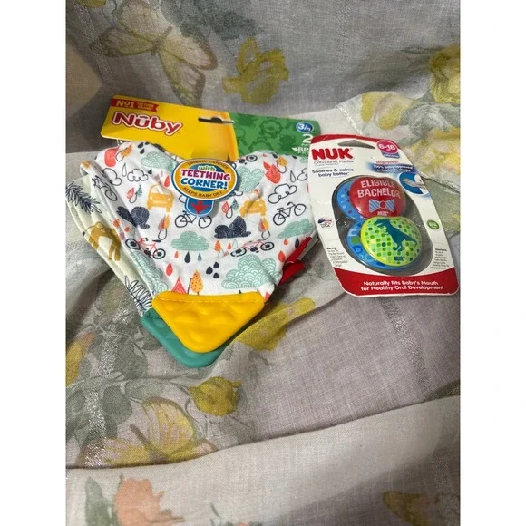 Nuby Teething Bibs 2pk & NUK Orthodontic Pacifiers 6-18m 2pk Bundle BPA Free NEW
