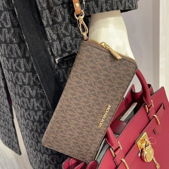 Michael Kors Jet Set Travel Large Travel CONTINENTAL wallet-wristlet-phoneholder