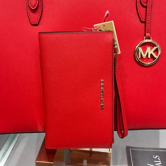 Michael Kors Jet Set Travel Large Double Zip Leather Wristlet phone holder NWT