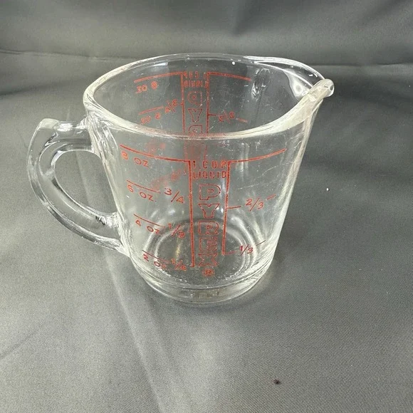 Vintage Pyrex 1 Cup Glass Measuring Cup Red Lettering 8 oz Anchor Hocking USA
