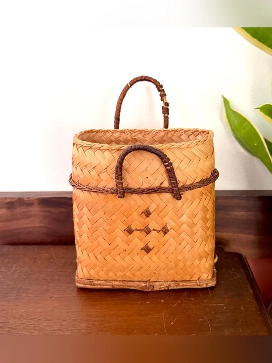 Vintage Basket Hanging Handles Woven Door Hanging Doorknob Wall Small 6x5.5x2”