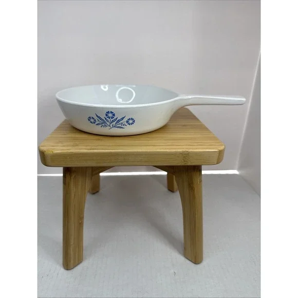 VTG Corning Ware Sauce Pan Skillet Blue Cornflower 6-1/2 inch P-83-B No Lid‎ EUC