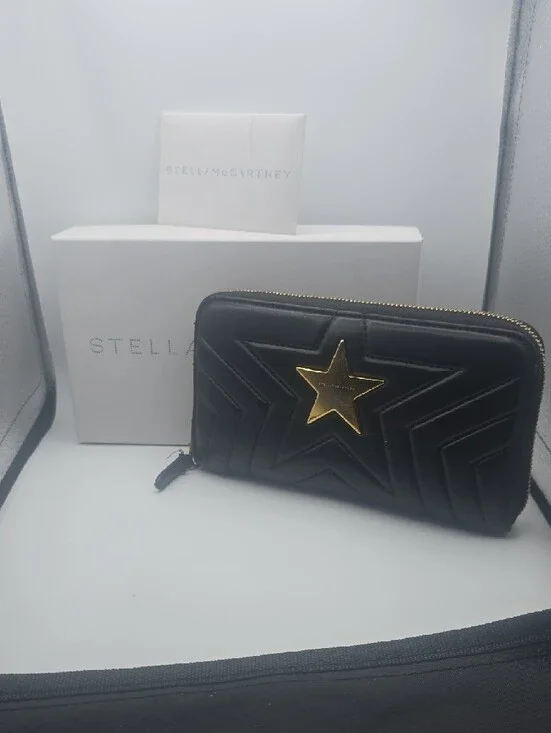 Stella McCartney Black Quilted Long Zip Wallet W/ Gold Star Accent (GOOD/FAIR)🌟