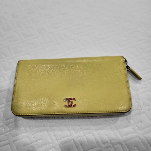 Chanel 25th Anniversary Yellow Goatskin Long Wallet Lucky Clover Logo