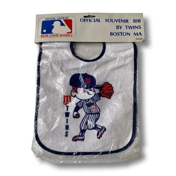 Vintage MLB Minnesota Twins Souvenir Bib