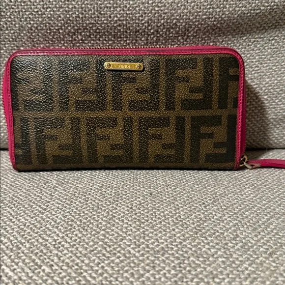 Fendi Logo Authentic Zippy Zucca Spalmati Wallet Pink