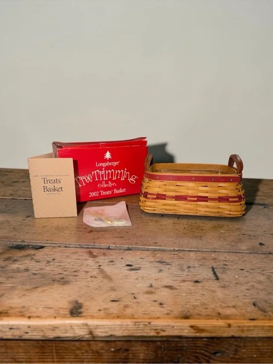 VINTAGE Longaberger Tree Trimming Collection Treats Basket 2002