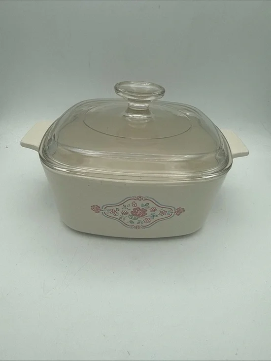 VTG 90’sCorning Ware English Breakfast Pattern Casserole Dish 1.5L  A 1 1/2 B