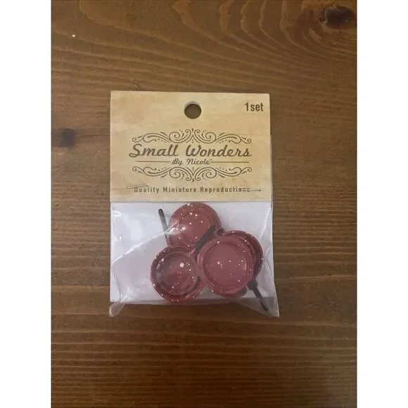 Red Pots & Pans Miniature Reproduction 3/4 In (1.9 cm) New in Original Packaging