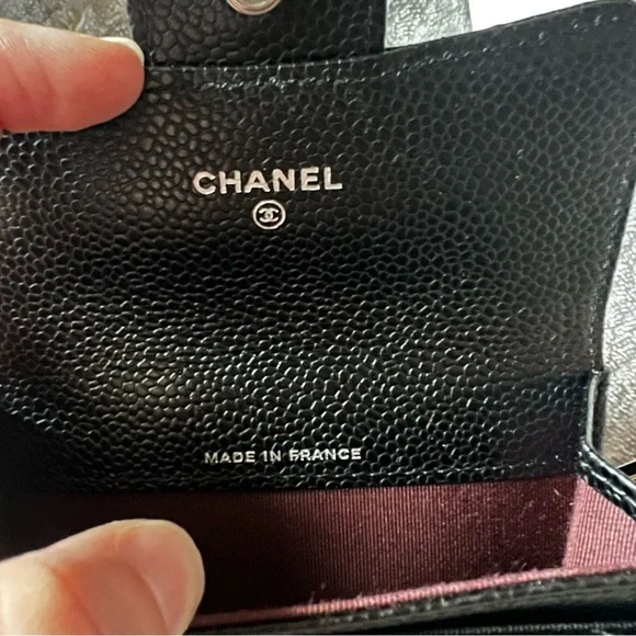 CHANEL CAVIAR CC LOGO CARD HOLDER WALLET
