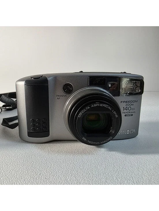 Minolta Freedom Zoom 140EX Panorama Date 38-140 Macro 35mm Camera W/Case READ