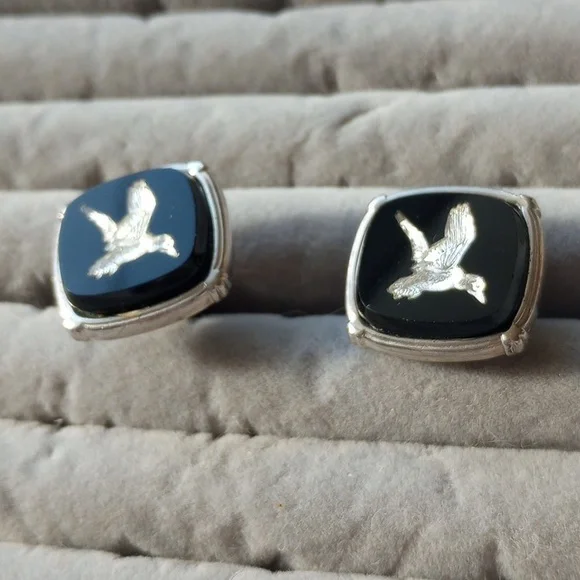 Silver duck intaglio black acrylic Cufflinks