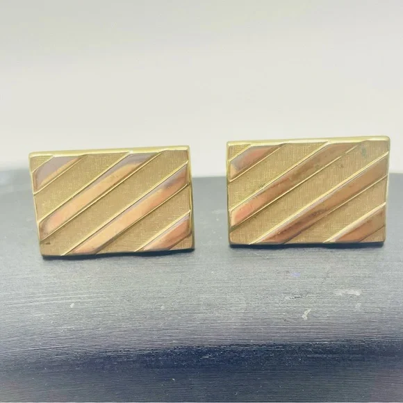 SWANK Vintage Gold Tone Diagonal Stripe Rectangular Cuff Links