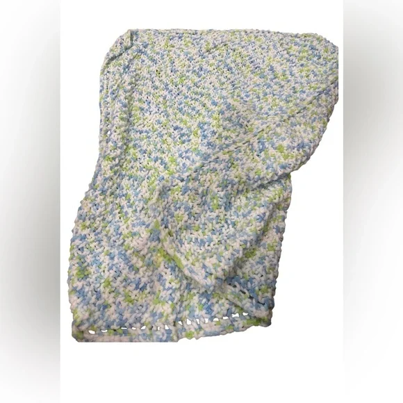 Soft Throw Blue Green White‎ Approximately 40x37