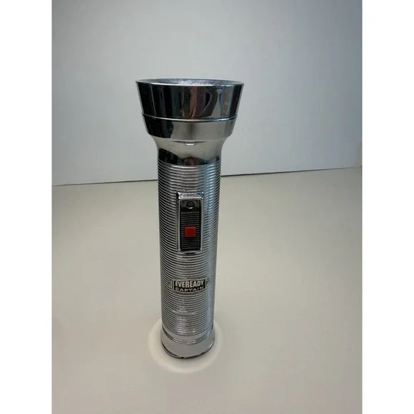 EVEREADY Captain Vintage Metal Flashlight Union Carbide Collectible Torch Lamp