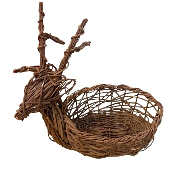 Deer Antlered Twig Woven Straw Basket Brown‎