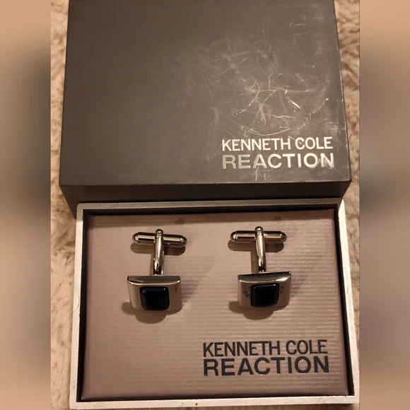 NEW! Kenneth Cole Cuff Links