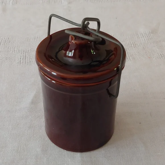 Vintage Stoneware Country Crock