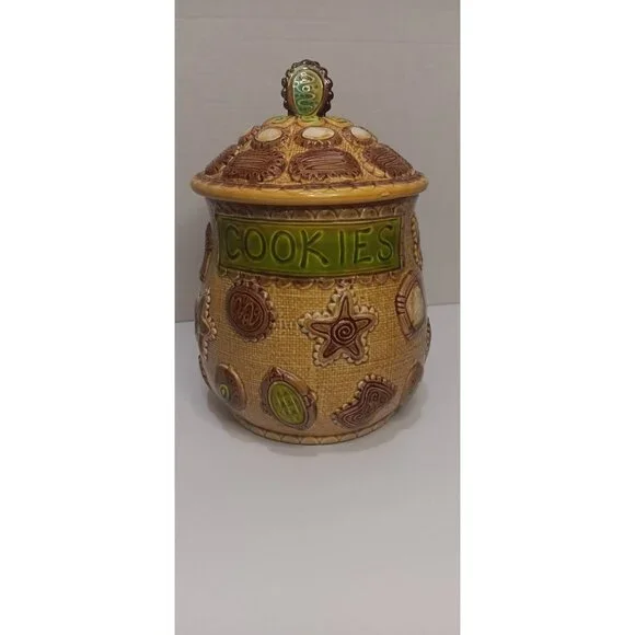 Wayzara Minnesota Japan TII Retro Vintage Kitchen Classic Ceramic Cookie Jar