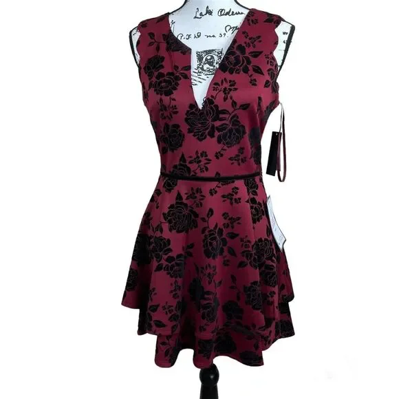 City Studio Burgundy Dress fit flare sleeveless dress size 7/8 baddie streetwear