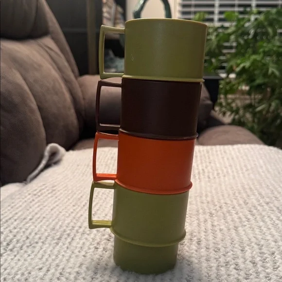 Vintage Tupperware | Harvest Retro Stackable Mugs Cups