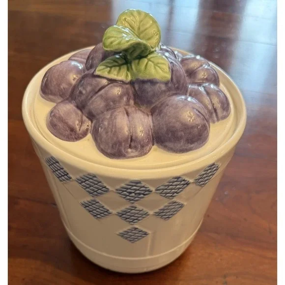 Vintage Pfaltzgraff Treasure Craft Hopscotch Plum Canister Ceramic Fruit 7