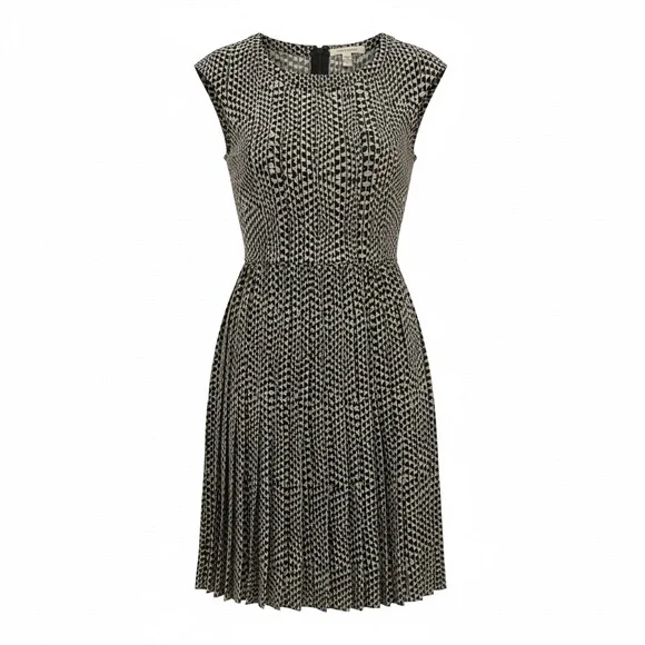 Halogen Dress Pleated Fit Flare Black Cream Women’s Size 6