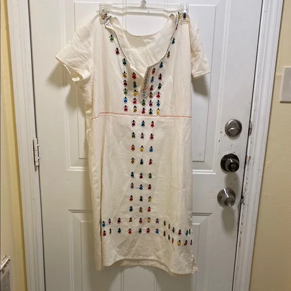 MEXICANA Embroidered Cream Dress