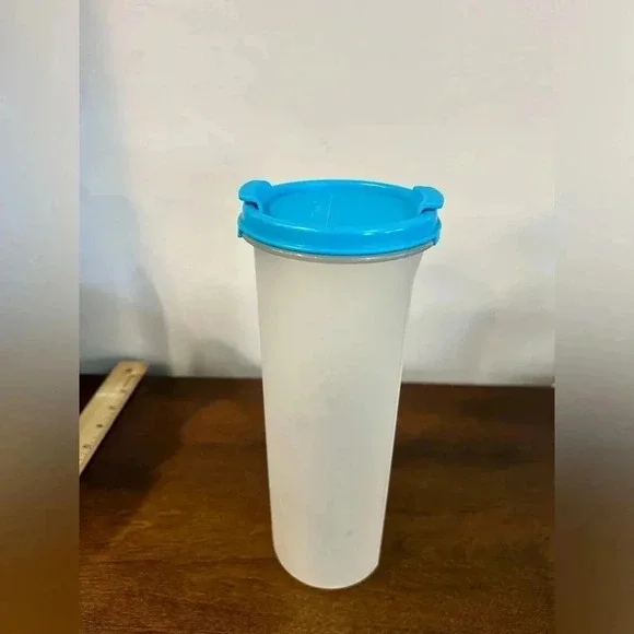 VTG Tupperware Modular Mates Round #4,30 Oz With Blue Shake & Spoon Out Seal EUC