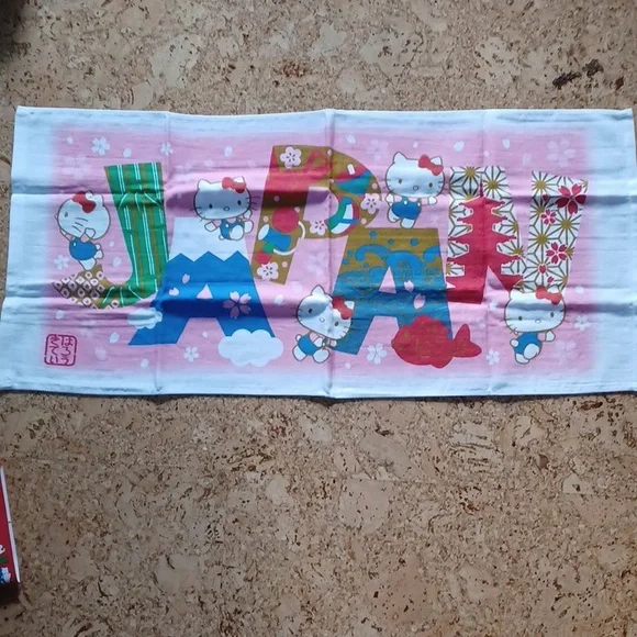 Hello Kitty all cotton Japan towel, NWT