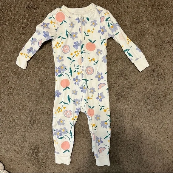 Old Navy White and Pink One Piece Footies