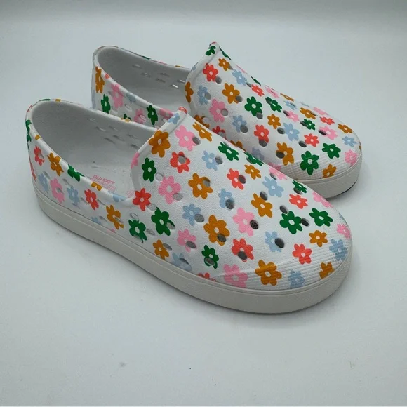 Old‎ Navy Flower Slip-On Shoes 10c