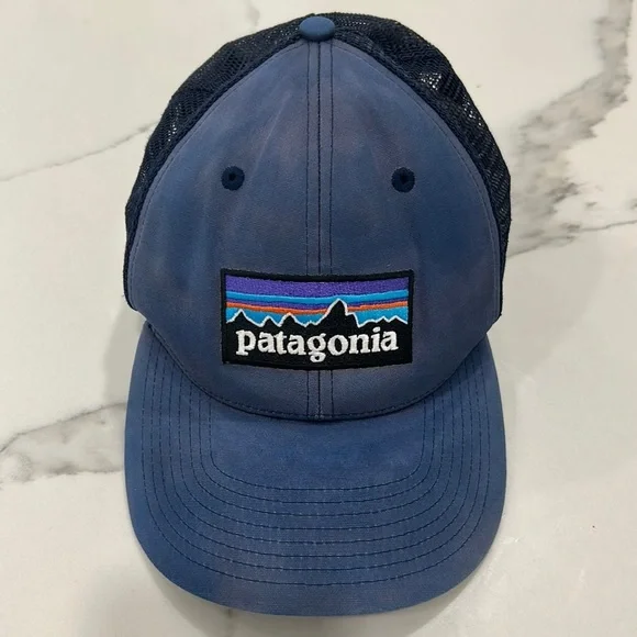Patagonia P-6 Logo LoPro Trucker Hat Wooly‎ Blue. OS