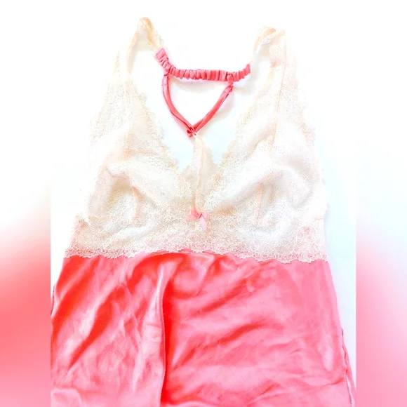 Lace Bust Sexy‎ Pink Nightgown size Medium Victoria's Secret Boudoir Negligee