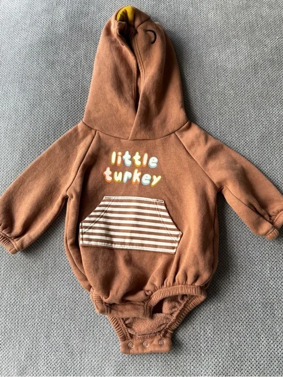 Old Navy Brown Little Turkey Bodysuit Unisex Size 0-3 Month‎