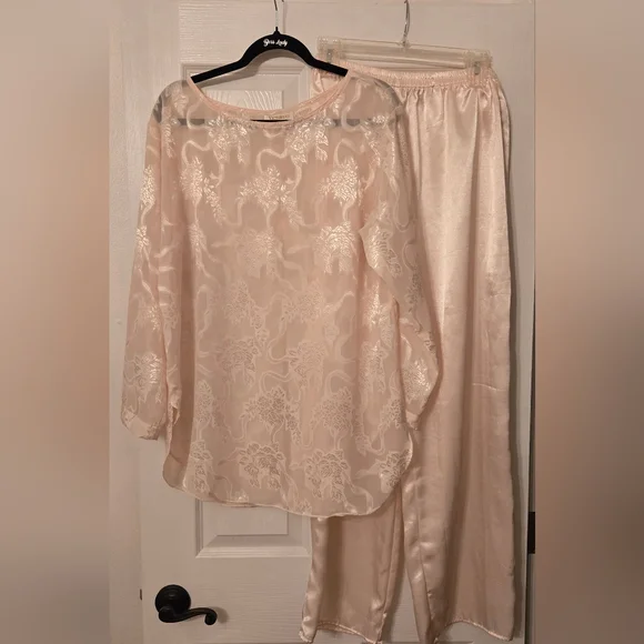 Vintage Victoria's Secret Gold Label Women's Pajama Set Cream Size M