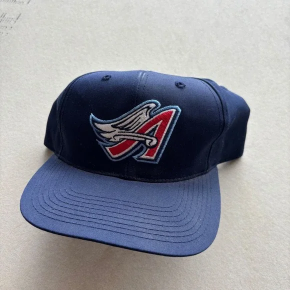 Vintage 90s Anaheim Angels T-shirt Hat